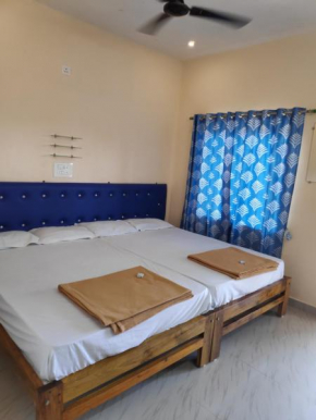 V Redkar Beach stay Gokarna